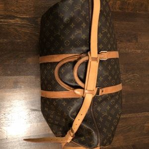 Louis Vuitton keep all bag used